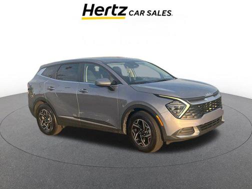 Everlasting Silver 2025 Kia Sportage LX