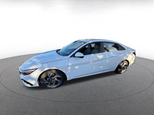 2025 Hyundai ELANTRA HEV Limited