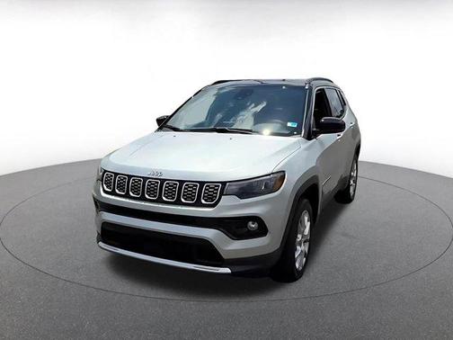 Silver Zynith Metallic Clearcoat 2025 Jeep Compass Limited