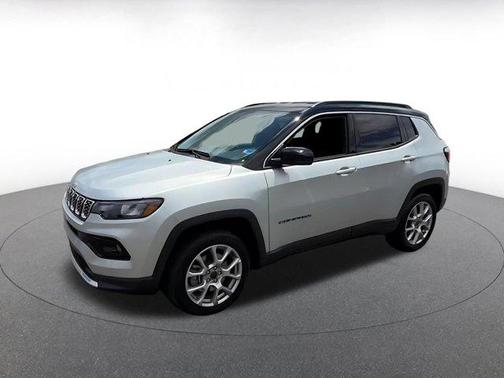Silver Zynith Metallic Clearcoat 2025 Jeep Compass Limited