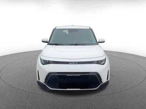 Snow White Pearl 2025 Kia Soul LX