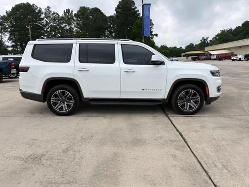 Bright White Clearcoat 2022 Jeep Wagoneer Series III 4x4