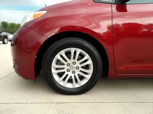 2015 Toyota Sienna XLE