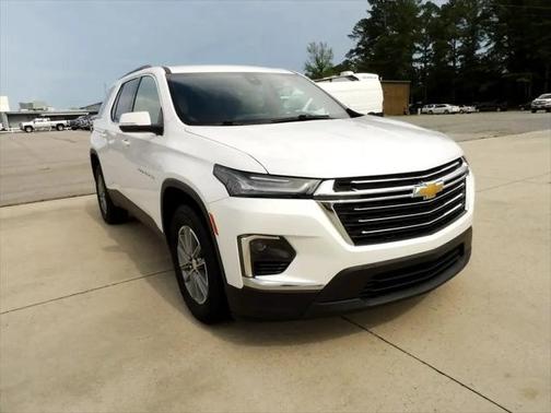 2022 Chevrolet Traverse LT Leather
