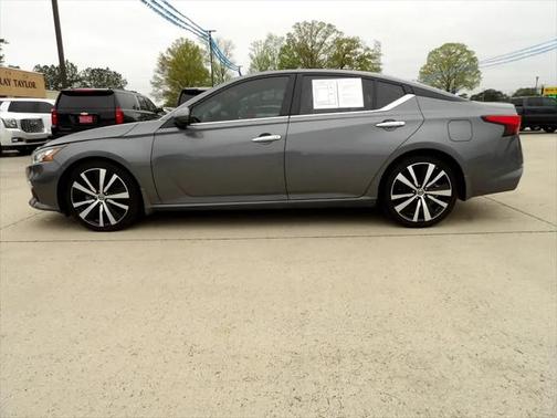 2020 Nissan Altima Platinum FWD