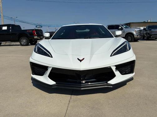 Arctic White 2024 Chevrolet Corvette Stingray w/1LT