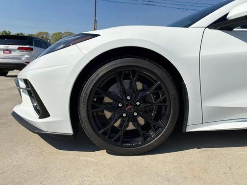 Arctic White 2024 Chevrolet Corvette Stingray w/1LT