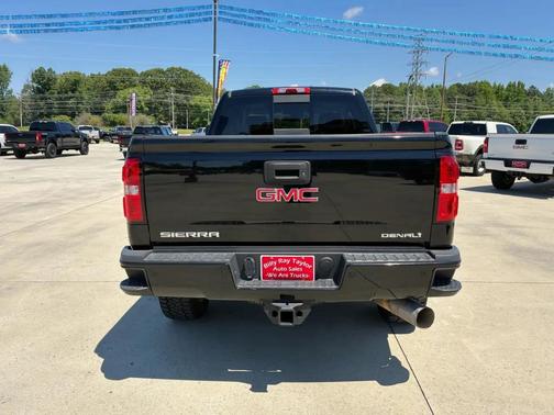 Onyx Black 2018 GMC Sierra 2500 Denali