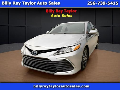 2024 Toyota Camry Hybrid XLE