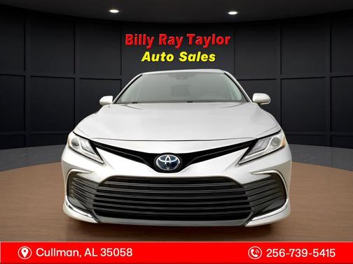 2024 Toyota Camry Hybrid XLE