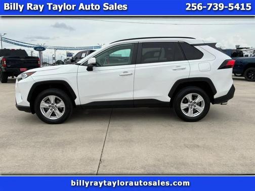 Super White 2021 Toyota RAV4 XLE