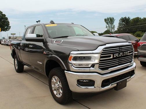 2021 RAM 2500 Laramie Crew Cab 4x4 6'4' Box