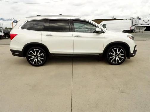 2019 Honda Pilot Touring 8-Passenger