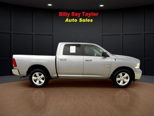 2021 RAM 1500 Classic SLT