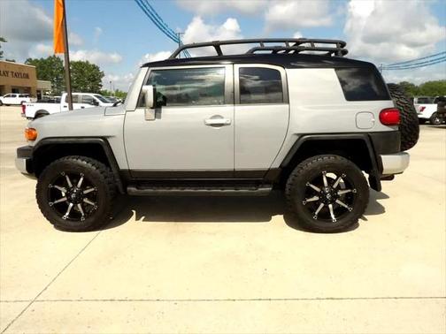 2014 Toyota FJ Cruiser Base