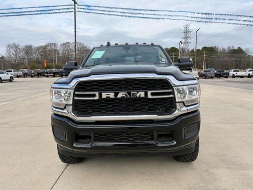 2020 RAM 3500 Tradesman Crew Cab 4x4 8' Box