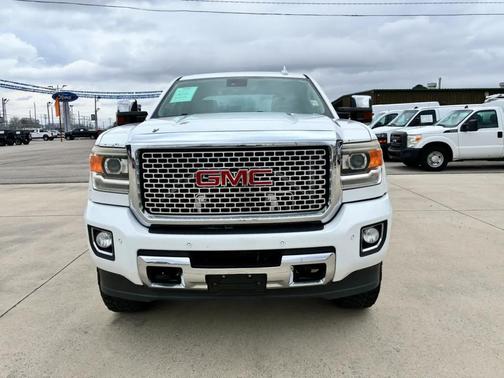 2016 GMC Sierra 2500 Denali