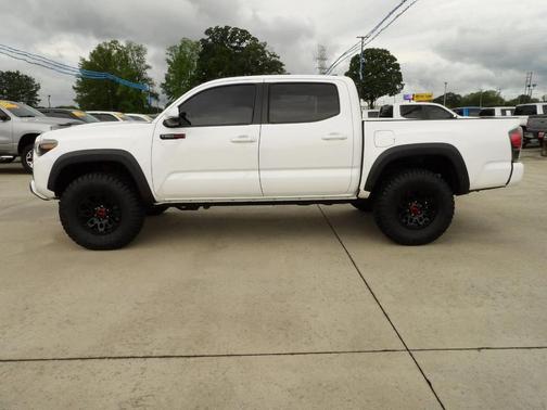 2017 Toyota Tacoma Base