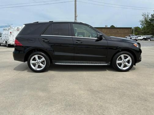 BLACK 2018 Mercedes-Benz GLE 350 Base