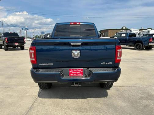 Patriot Blue Pearlcoat 2021 RAM 2500 Laramie Crew Cab 4x4 6'4' Box