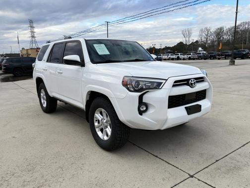2024 Toyota 4Runner SR5