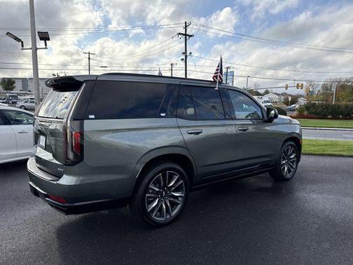 2023 Cadillac Escalade Sport