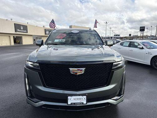 2023 Cadillac Escalade Sport