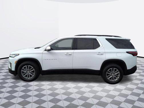 Summit White 2023 Chevrolet Traverse LT Cloth
