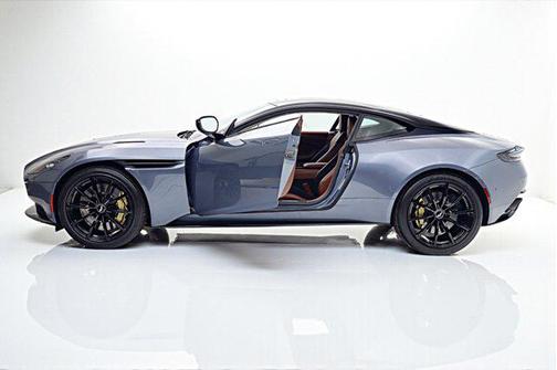 2020 Aston Martin DB11 AMR