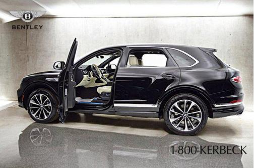 2025 Bentley Bentayga V8