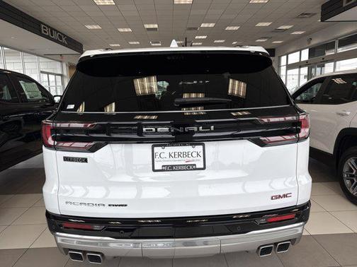 2025 GMC Acadia Denali