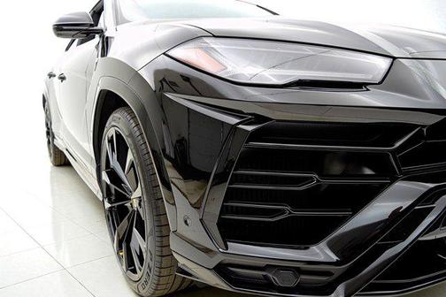 2020 Lamborghini Urus SELEZIONE PRE-OWNED CERTIFIED