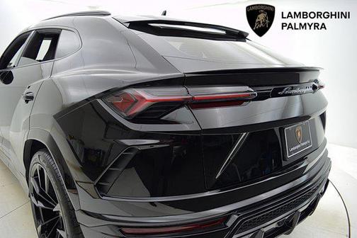 2020 Lamborghini Urus SELEZIONE PRE-OWNED CERTIFIED