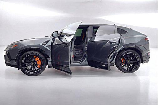 2024 Lamborghini Urus S