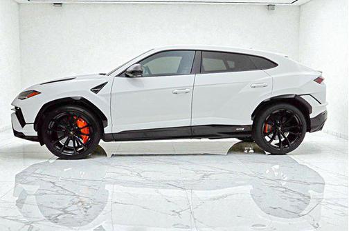 2024 Lamborghini Urus S