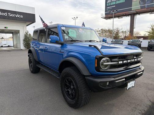 2023 Ford Bronco Outer Banks