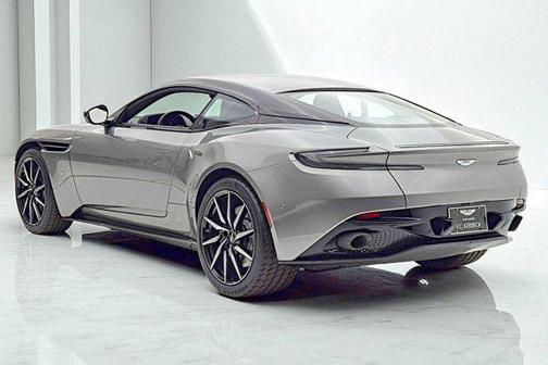 2018 Aston Martin DB11 V12