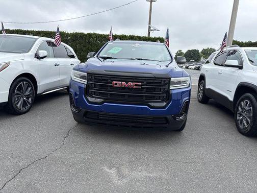 2023 GMC Acadia SLE