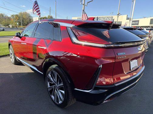 2024 Cadillac LYRIQ Luxury