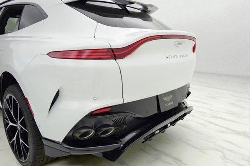 2025 Aston Martin DBX 707