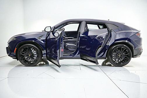 Blu Okeanos 2025 Lamborghini Urus SE/LEASE OPTIONS AVAILABLE
