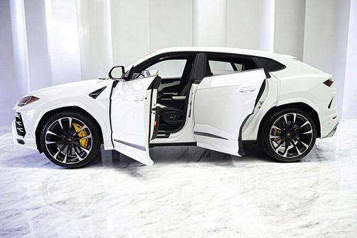 2022 Lamborghini Urus SELEZIONE PRE-OWNED CERTIFIED
