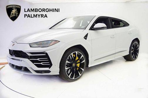 2022 Lamborghini Urus SELEZIONE PRE-OWNED CERTIFIED