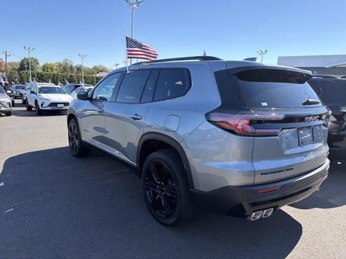2026 GMC Acadia AWD Elevation
