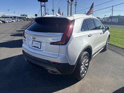 2020 Cadillac XT4 Premium Luxury