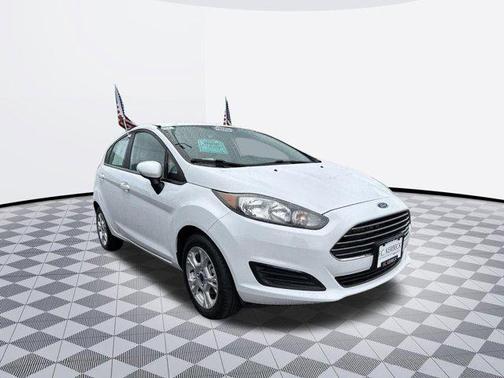 White 2016 Ford Fiesta SE