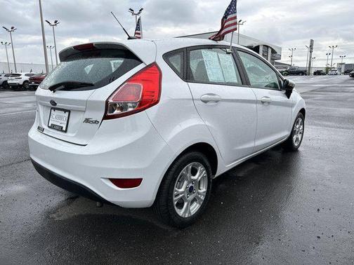 White 2016 Ford Fiesta SE
