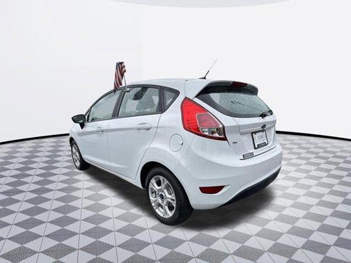 White 2016 Ford Fiesta SE