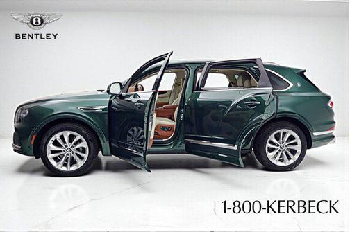 2025 Bentley Bentayga EWB V8