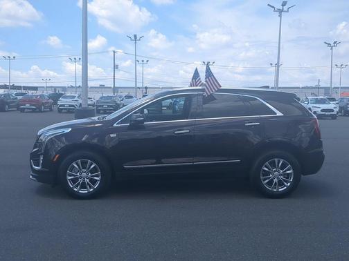 Garnet Metallic 2020 Cadillac XT5 Premium Luxury